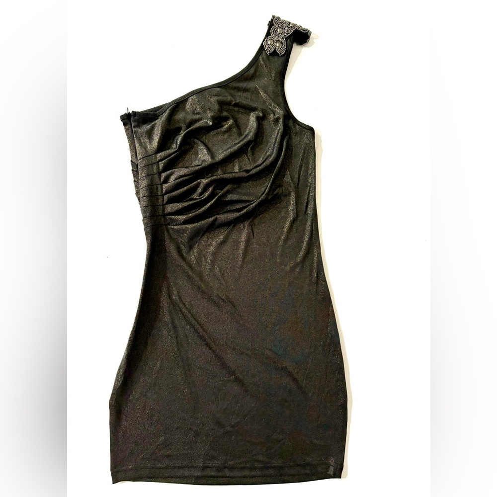 Black, short, skin-fitted Party dress. Brand Sugar&Spice